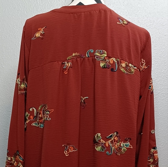 Figueroa & Flower Boho Floral Embroidered Sz 1X Button Down Front Blouse - Picture 5 of 12